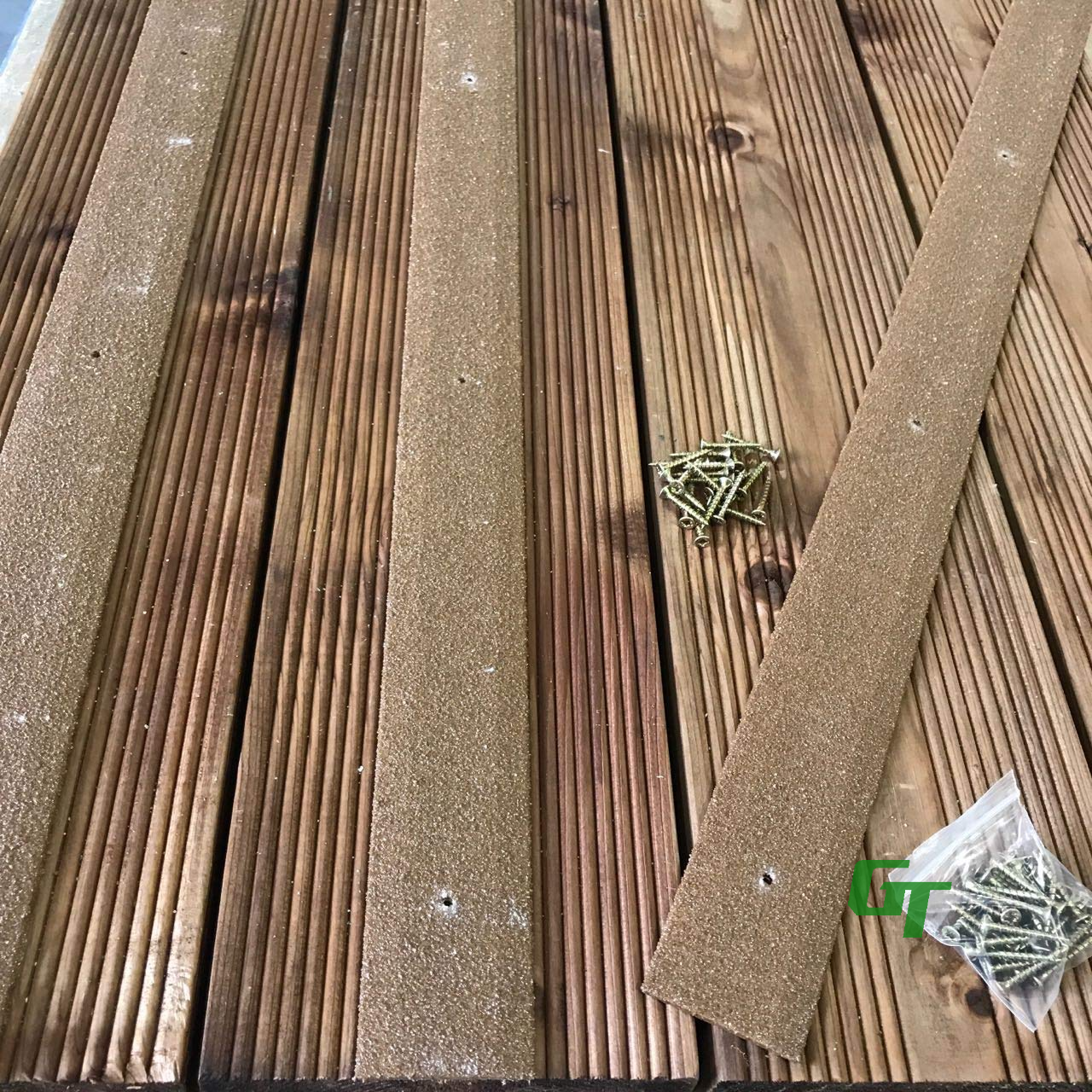1pc 1200mm Anti Slip Decking Strips – Heavy Duty GRP Non Slip Safety Strips for Garden, Steps & Patio