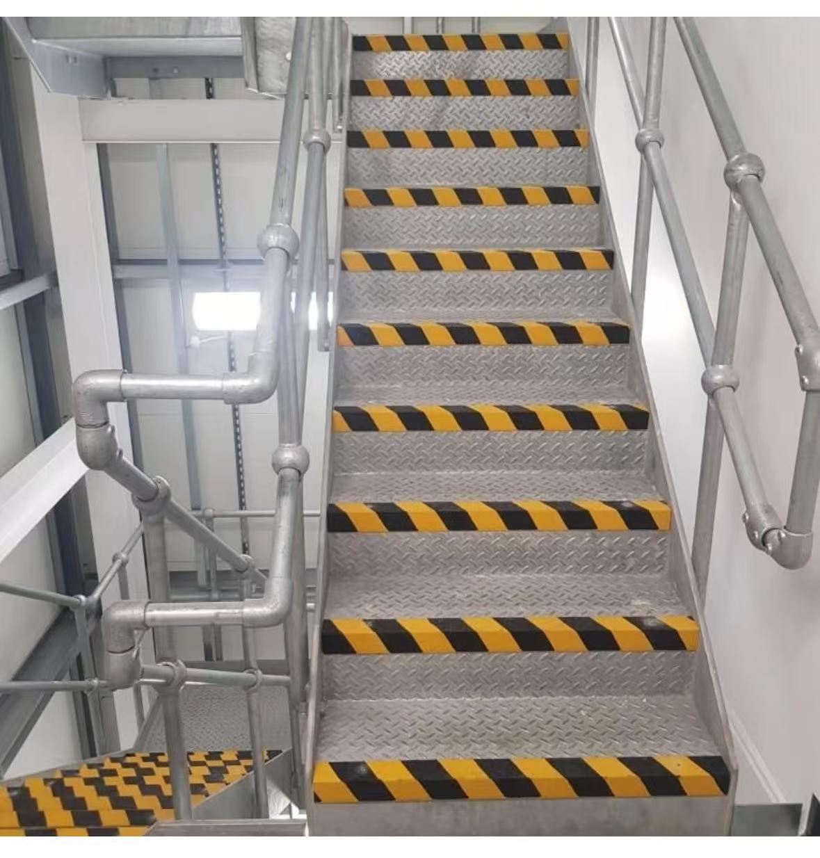 GRP Anti-Slip Stair Nosing – Pack of 5 | 600mm, 750mm & 1000mm