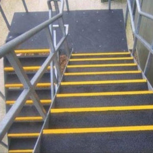 non-slip-stair-nosing-yellow-steps-stairways